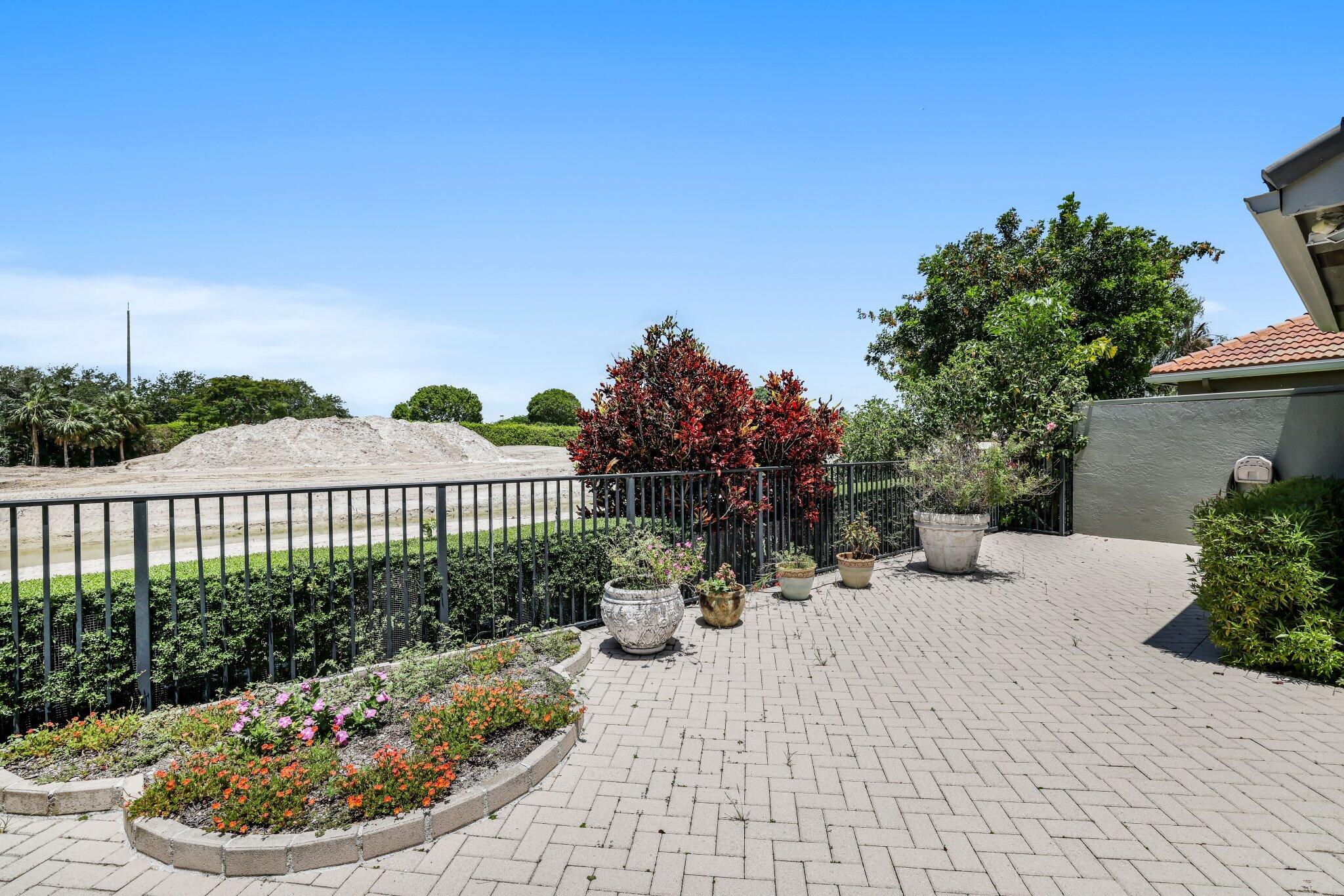 4067 Laurel Estates Way