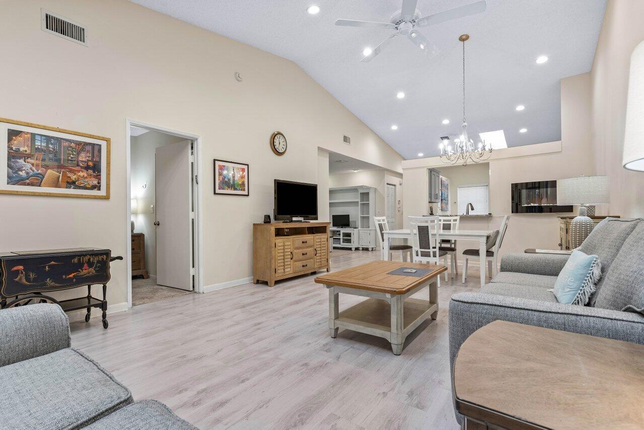 6082 Waldwick Circle 6082