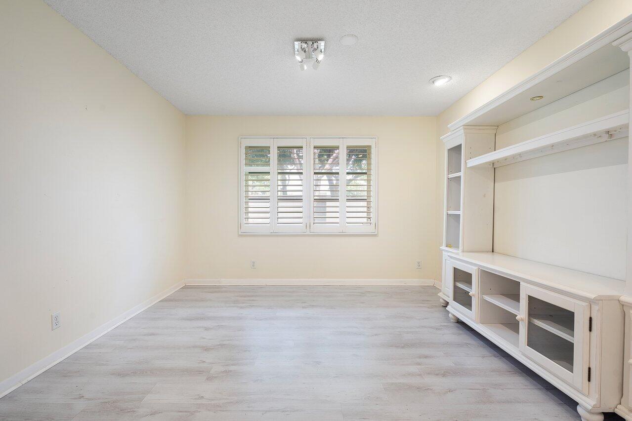 6082 Waldwick Circle 6082