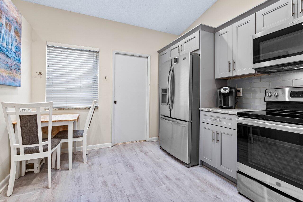 6082 Waldwick Circle 6082