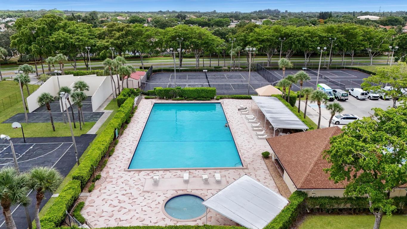 429 Live Oak Lane 210a, Boynton Beach Unit: 210a