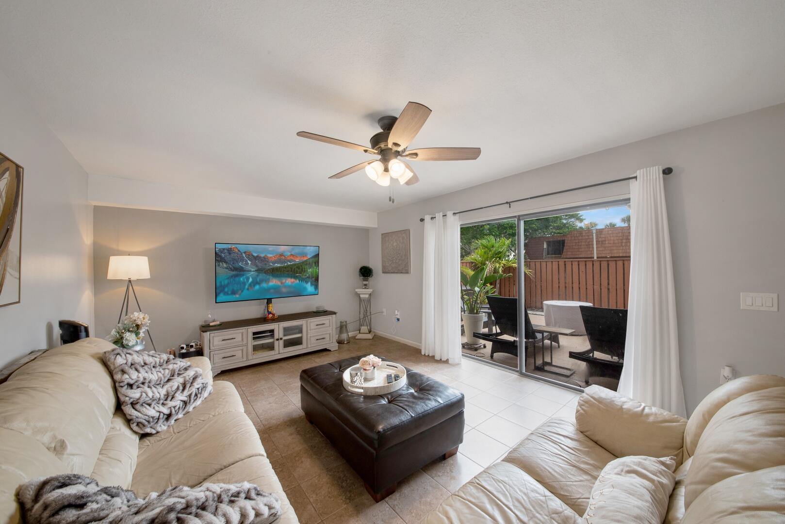 429 Live Oak Lane 210a, Boynton Beach Unit: 210a