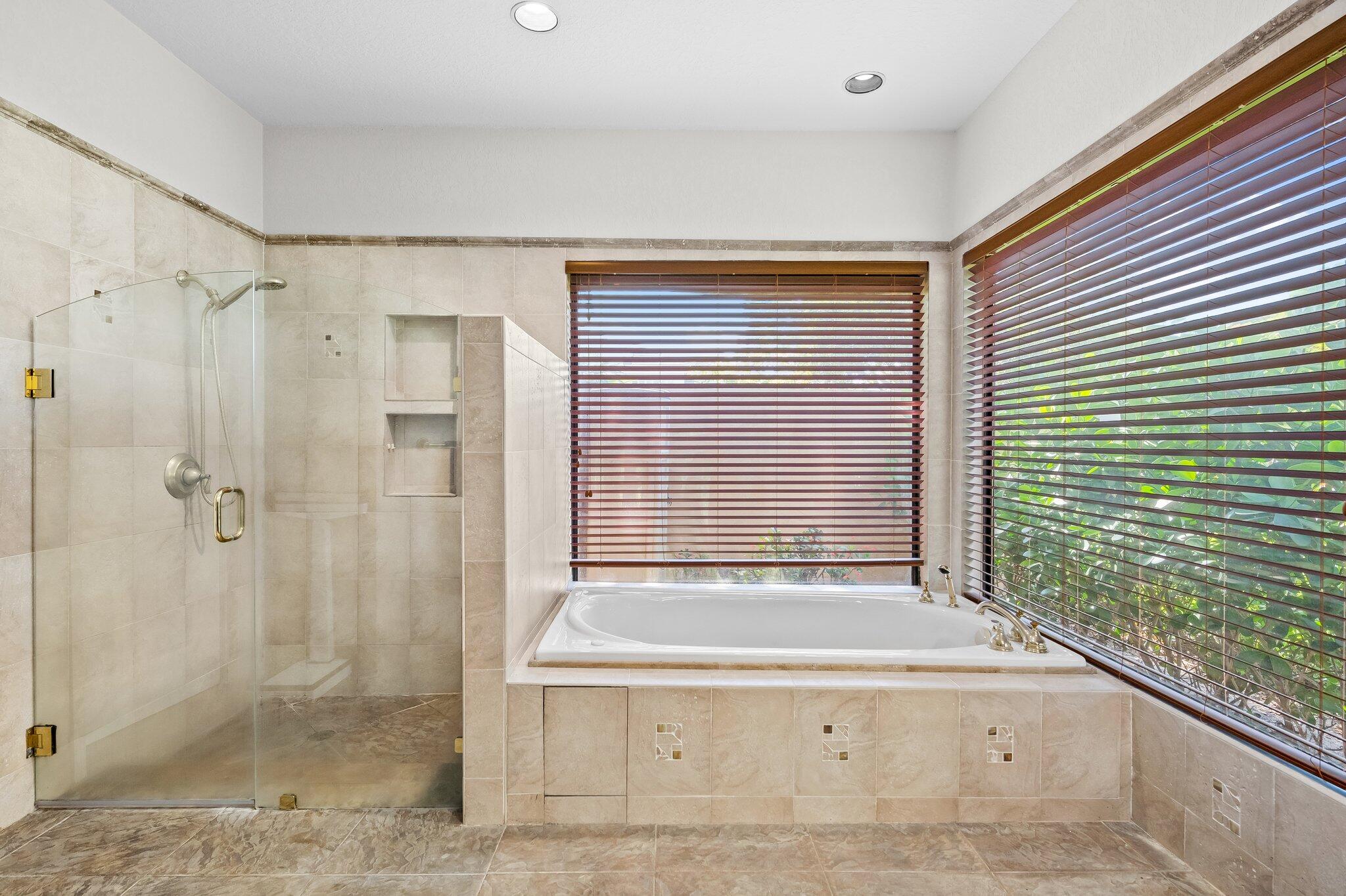 4554 NW 25th Way