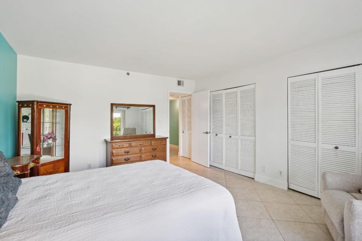 4001 N Ocean Boulevard 302-B, Boca Raton Unit: 302-B