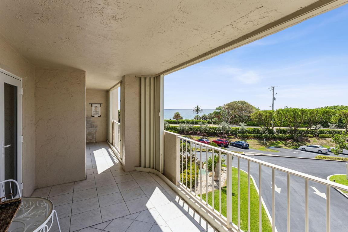 4001 N Ocean Boulevard 302-B, Boca Raton Unit: 302-B