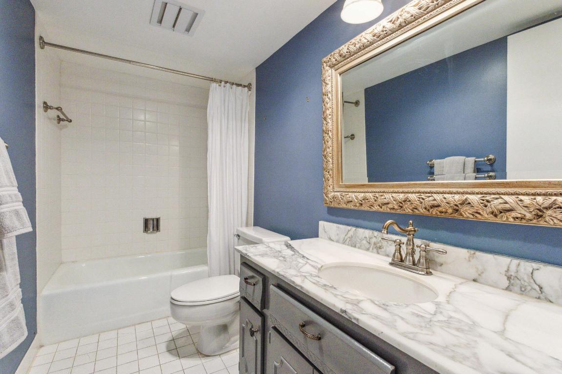 4001 N Ocean Boulevard 302-B, Boca Raton Unit: 302-B