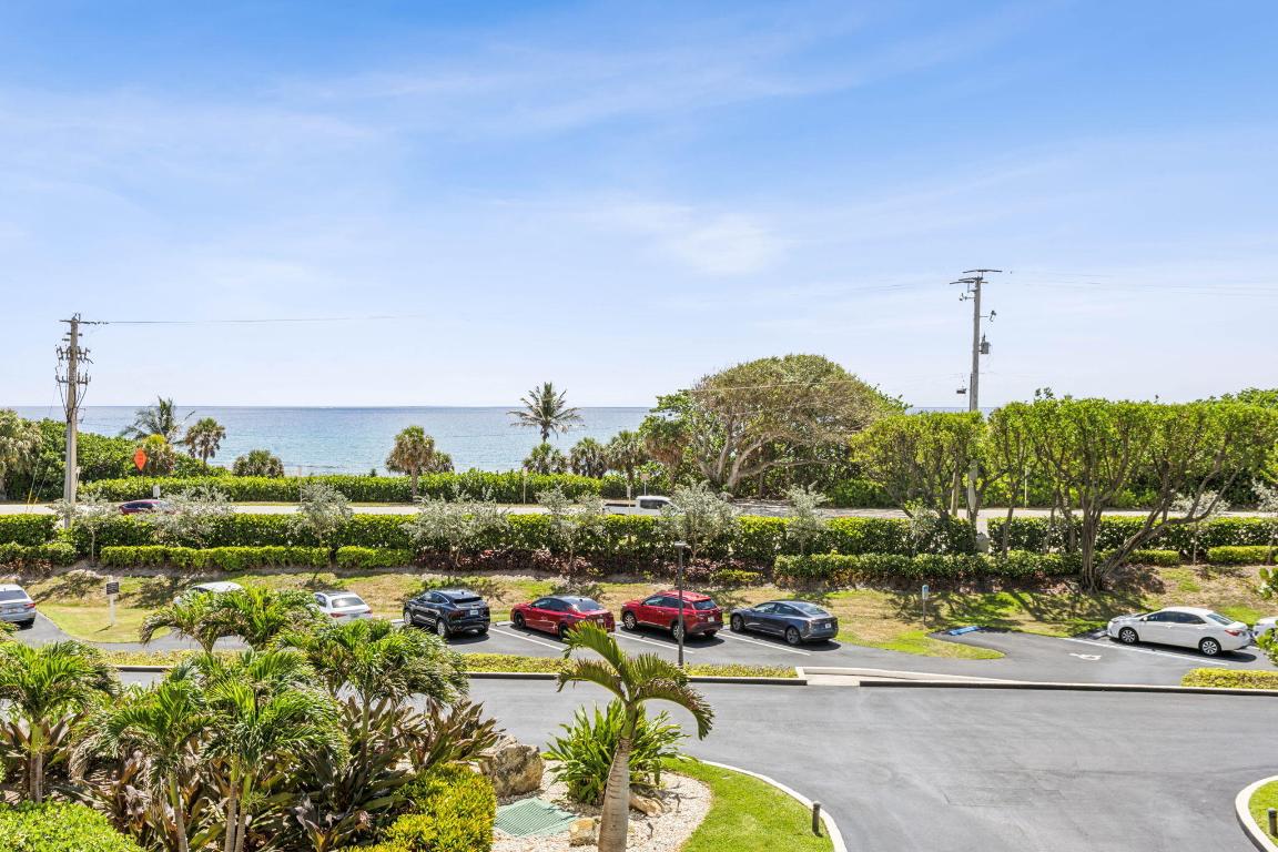 4001 N Ocean Boulevard 302-B, Boca Raton Unit: 302-B