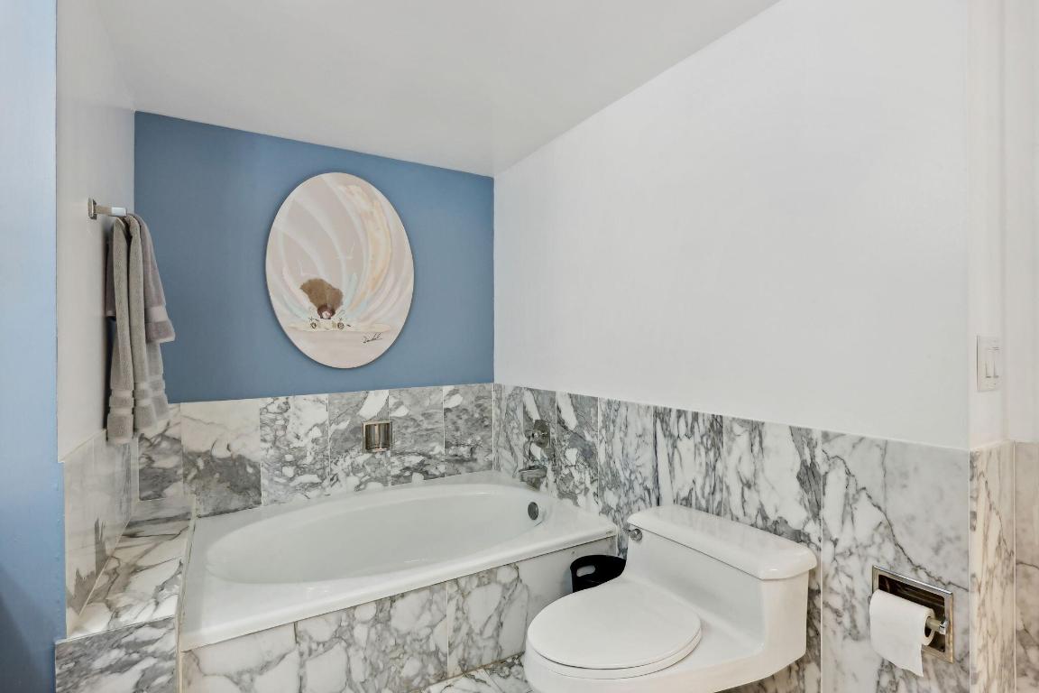 4001 N Ocean Boulevard 302-B, Boca Raton Unit: 302-B