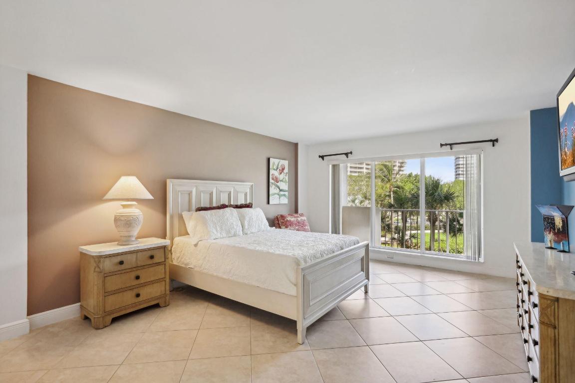 4001 N Ocean Boulevard 302-B, Boca Raton Unit: 302-B