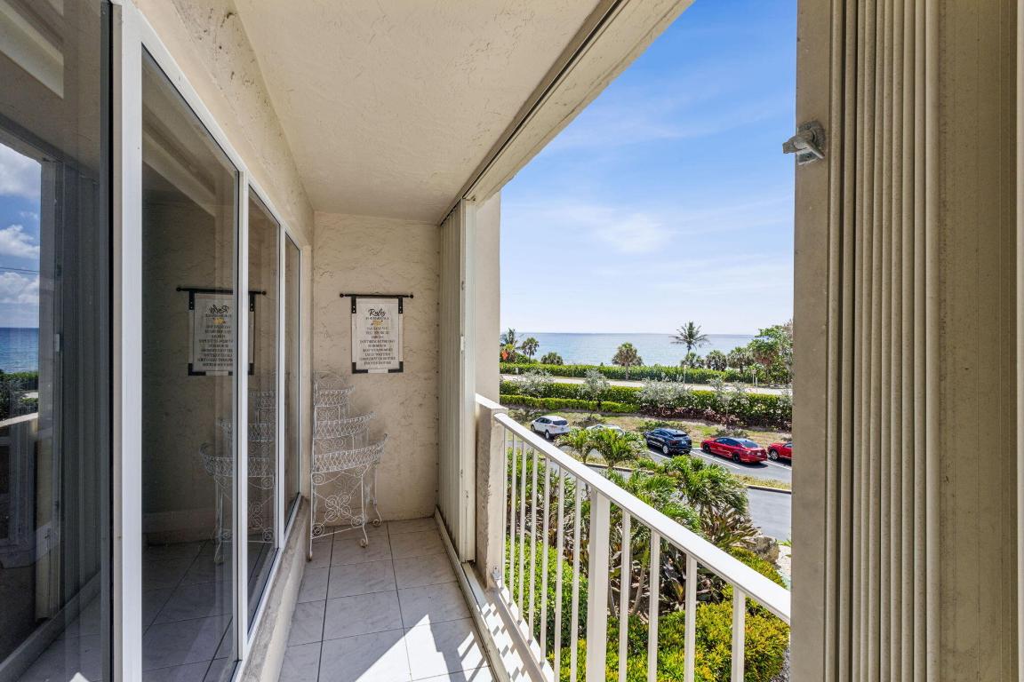 4001 N Ocean Boulevard 302-B, Boca Raton Unit: 302-B