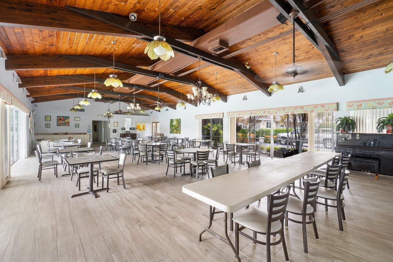 2566 S Garden Drive 109