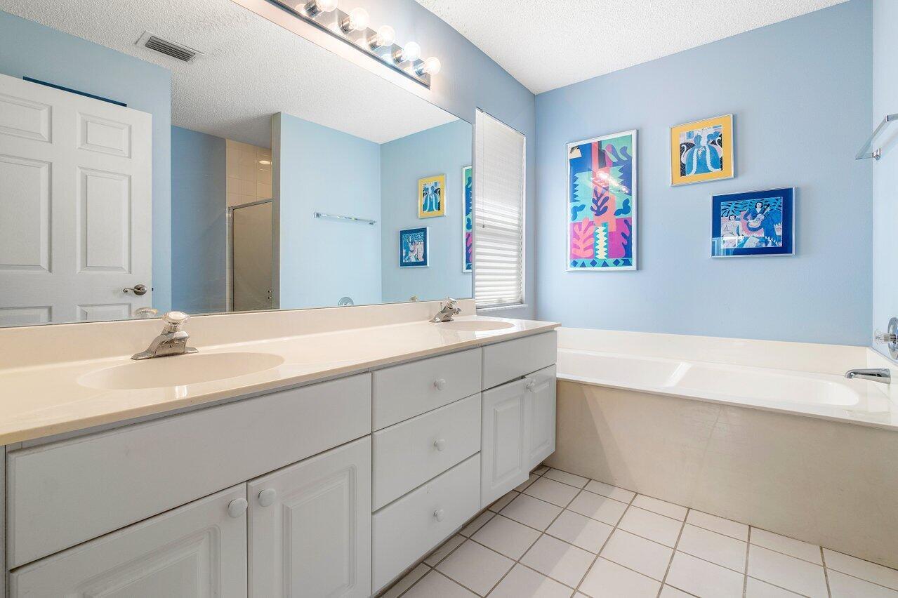 1012 Island Manor Drive