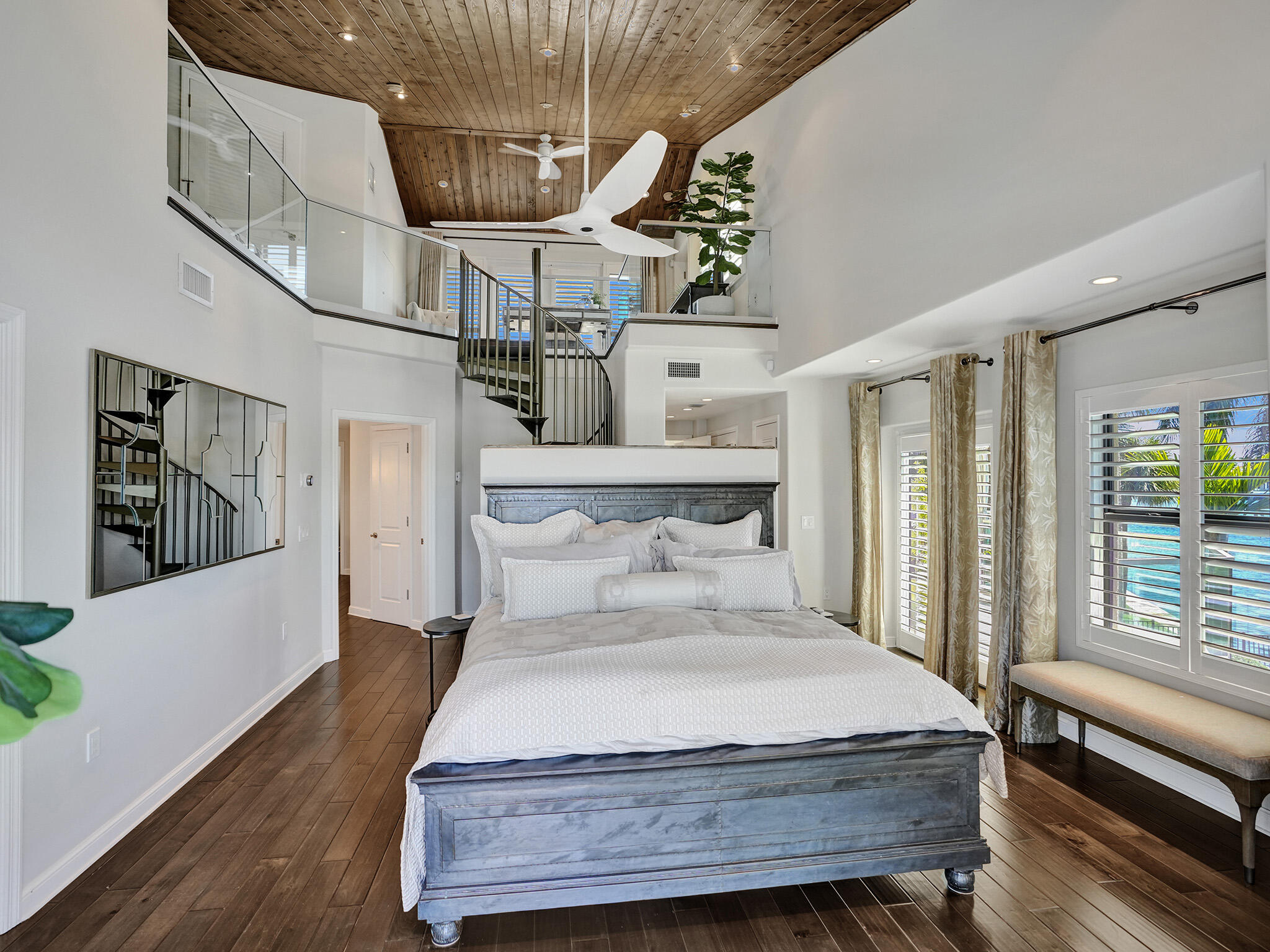 1001 Bel Air Drive