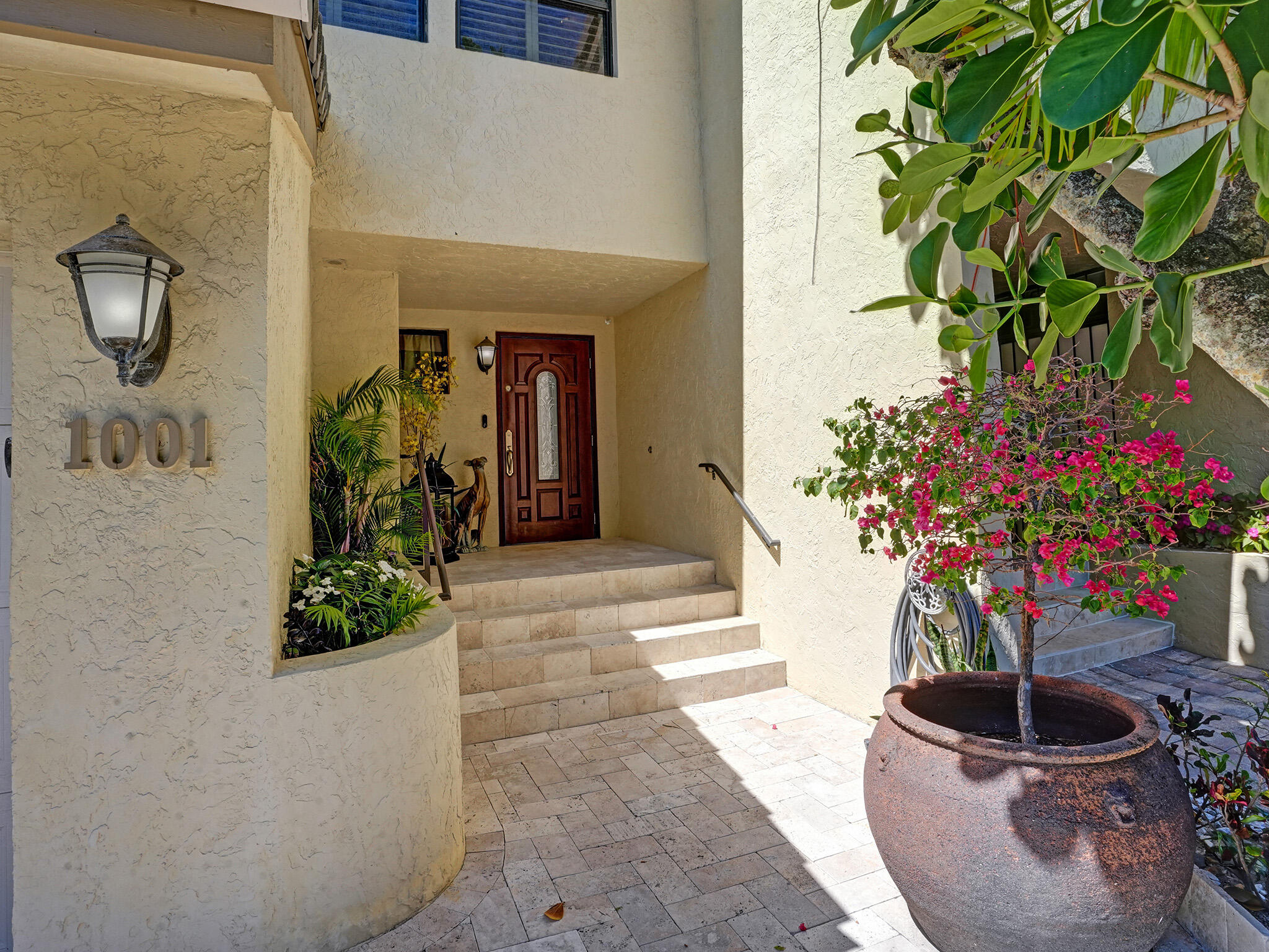 1001 Bel Air Drive