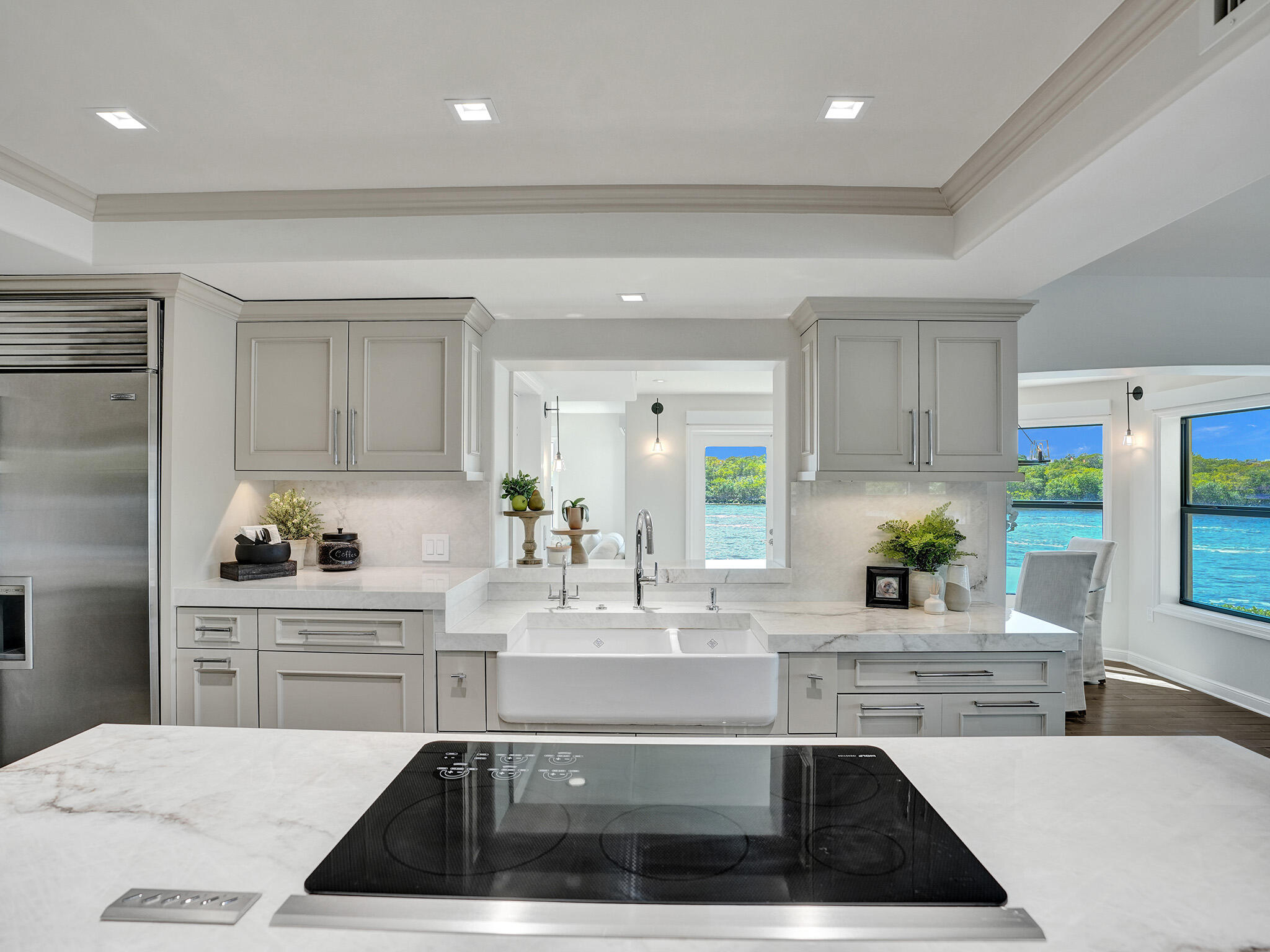 1001 Bel Air Drive