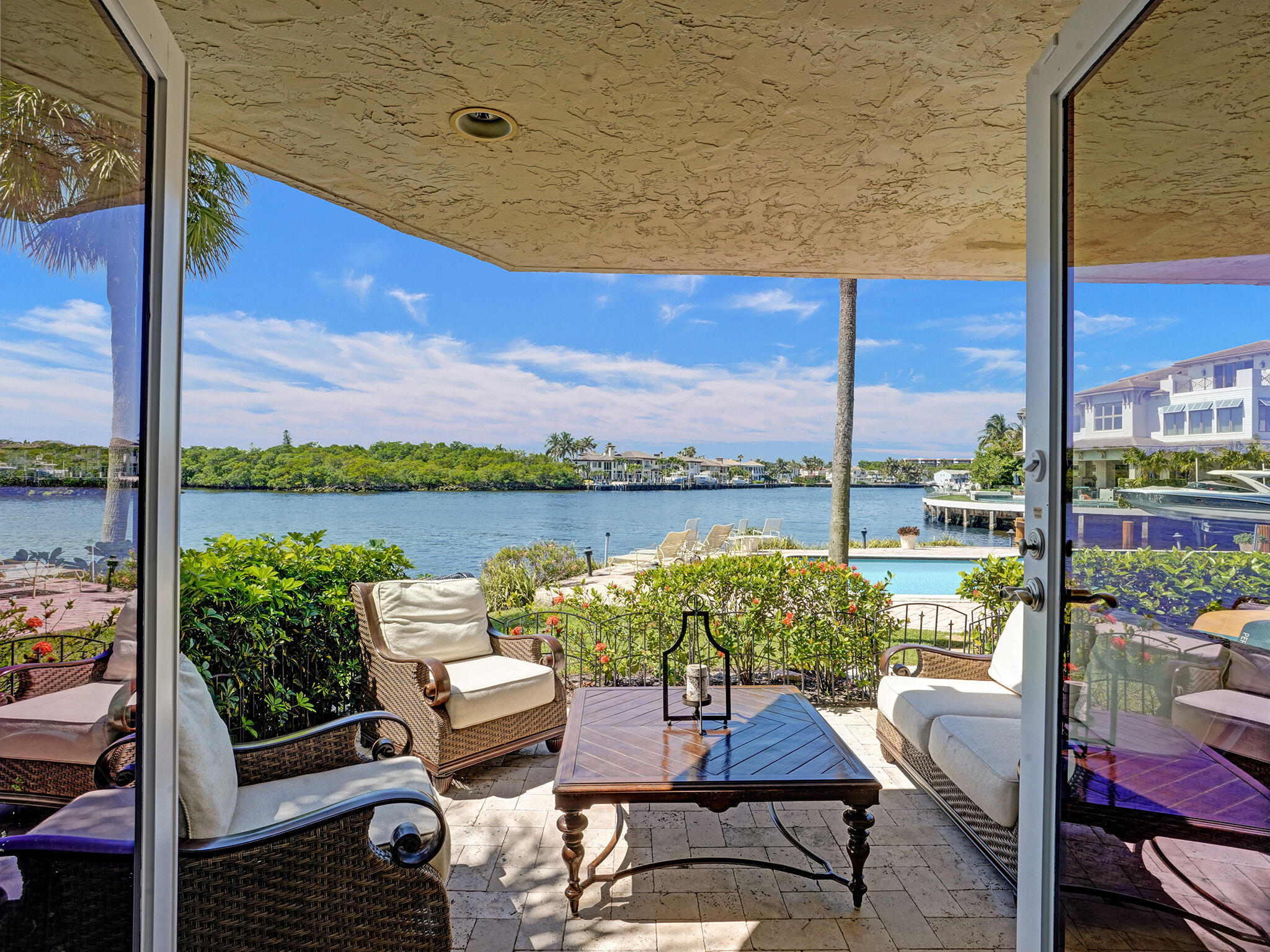 1001 Bel Air Drive