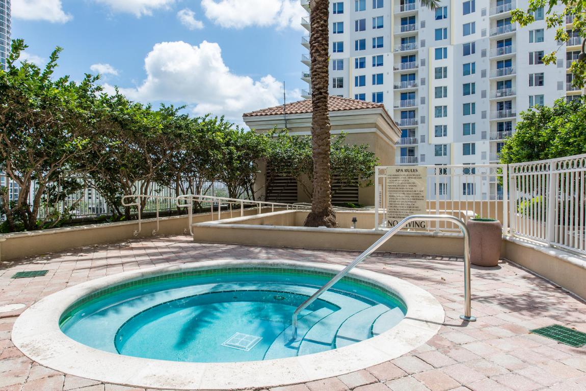 511 SE 5th Avenue 2310