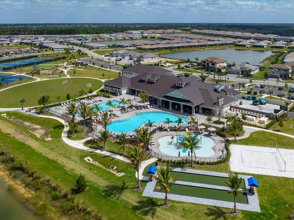 14121 Pine Lodge Lane, Fort Myers