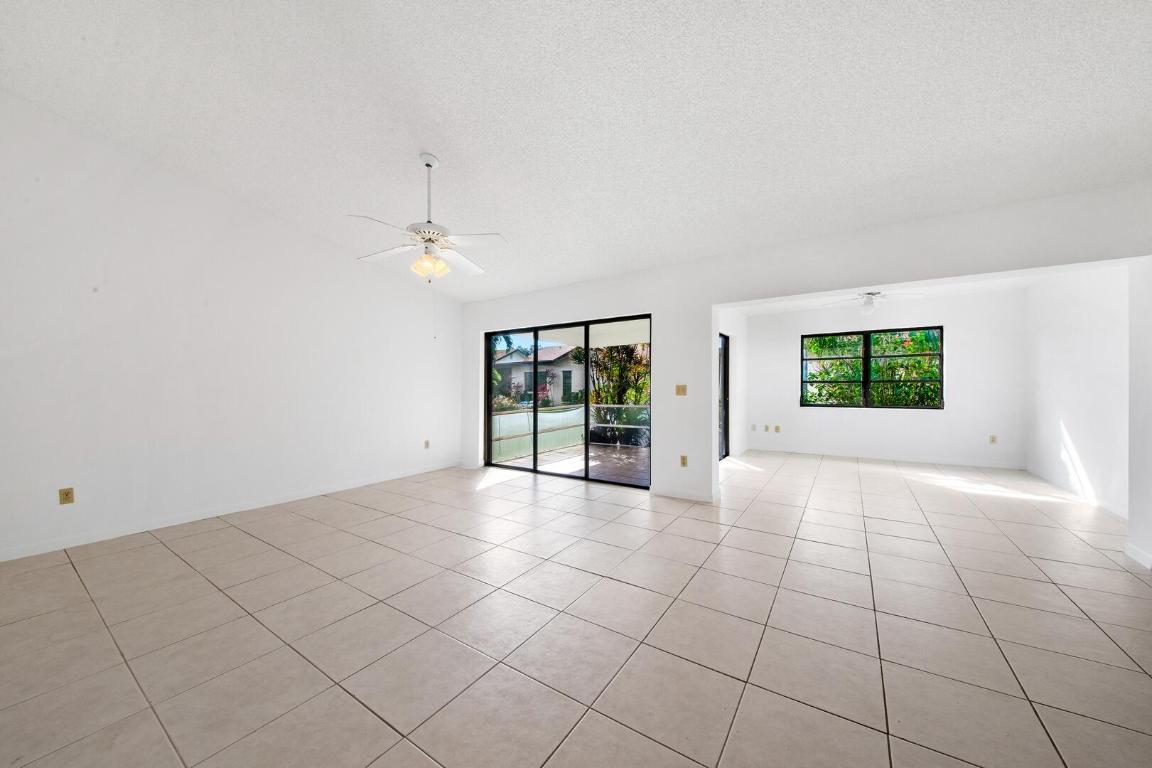 6306 White Sabal Palm Lane, Greenacres