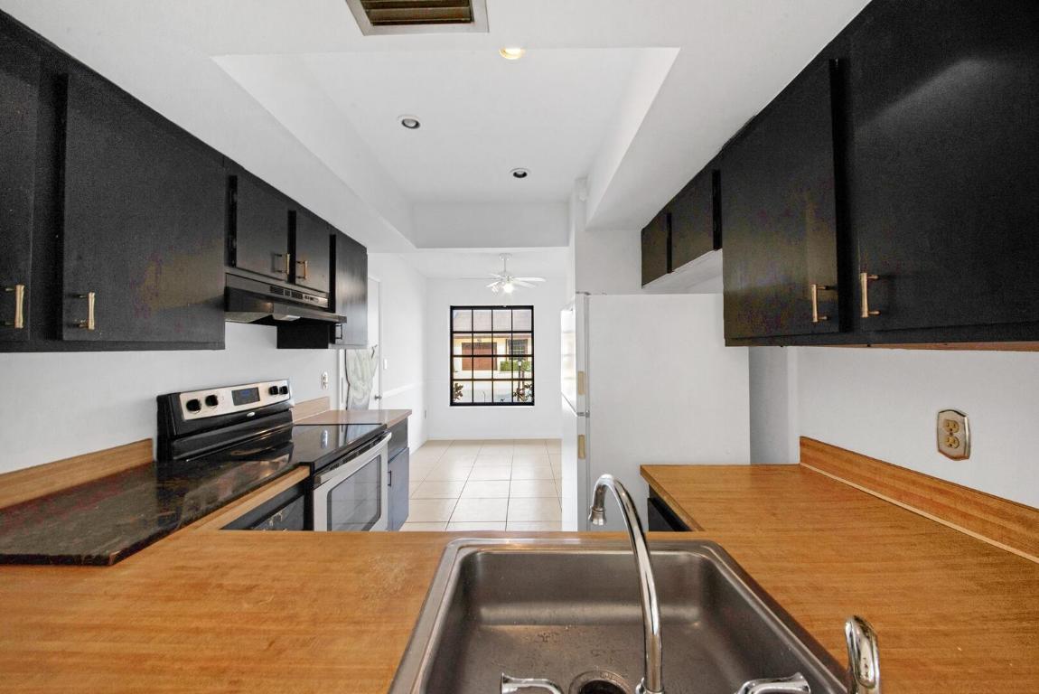 6306 White Sabal Palm Lane, Greenacres