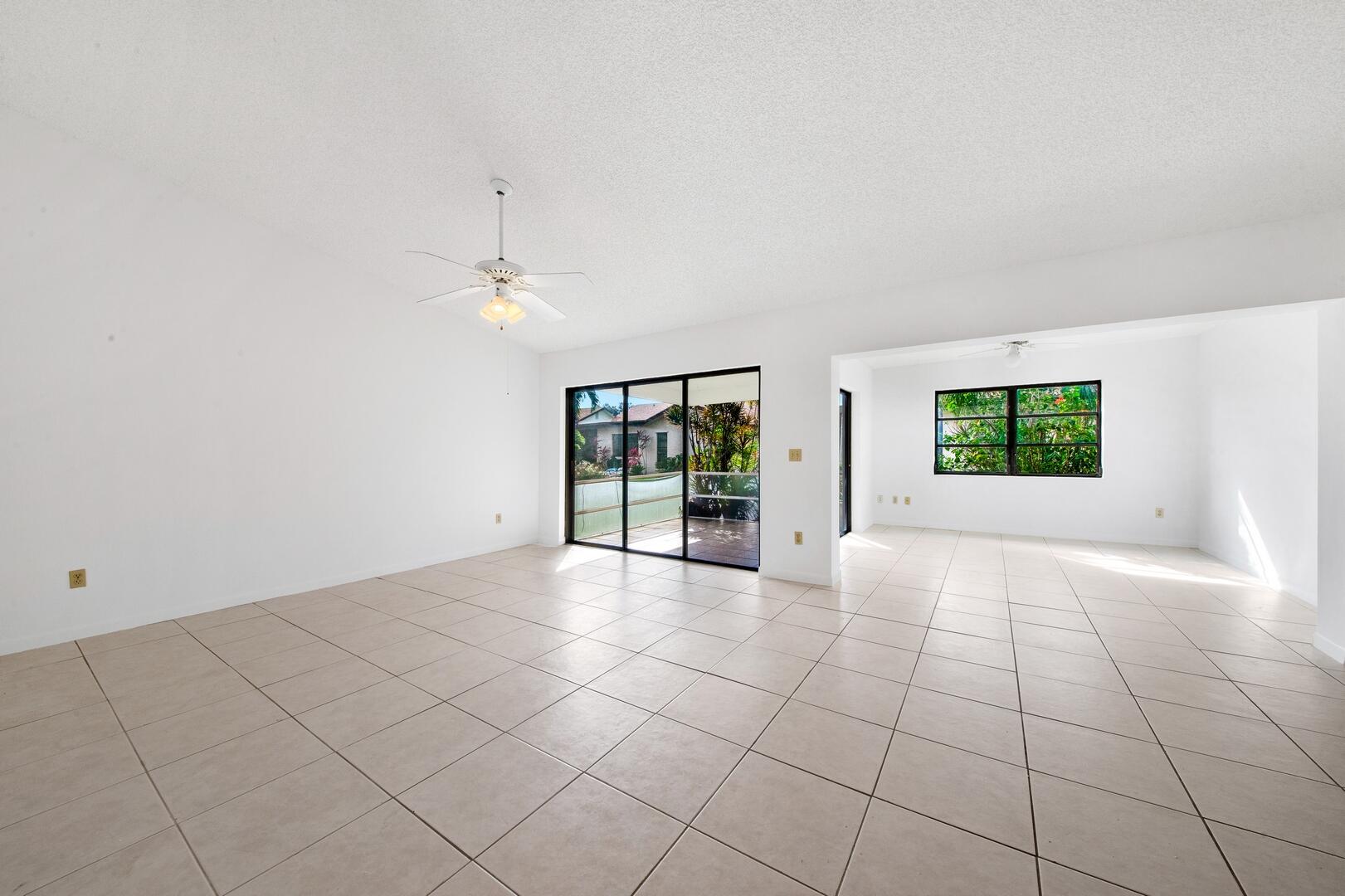 6306 White Sabal Palm Lane, Greenacres
