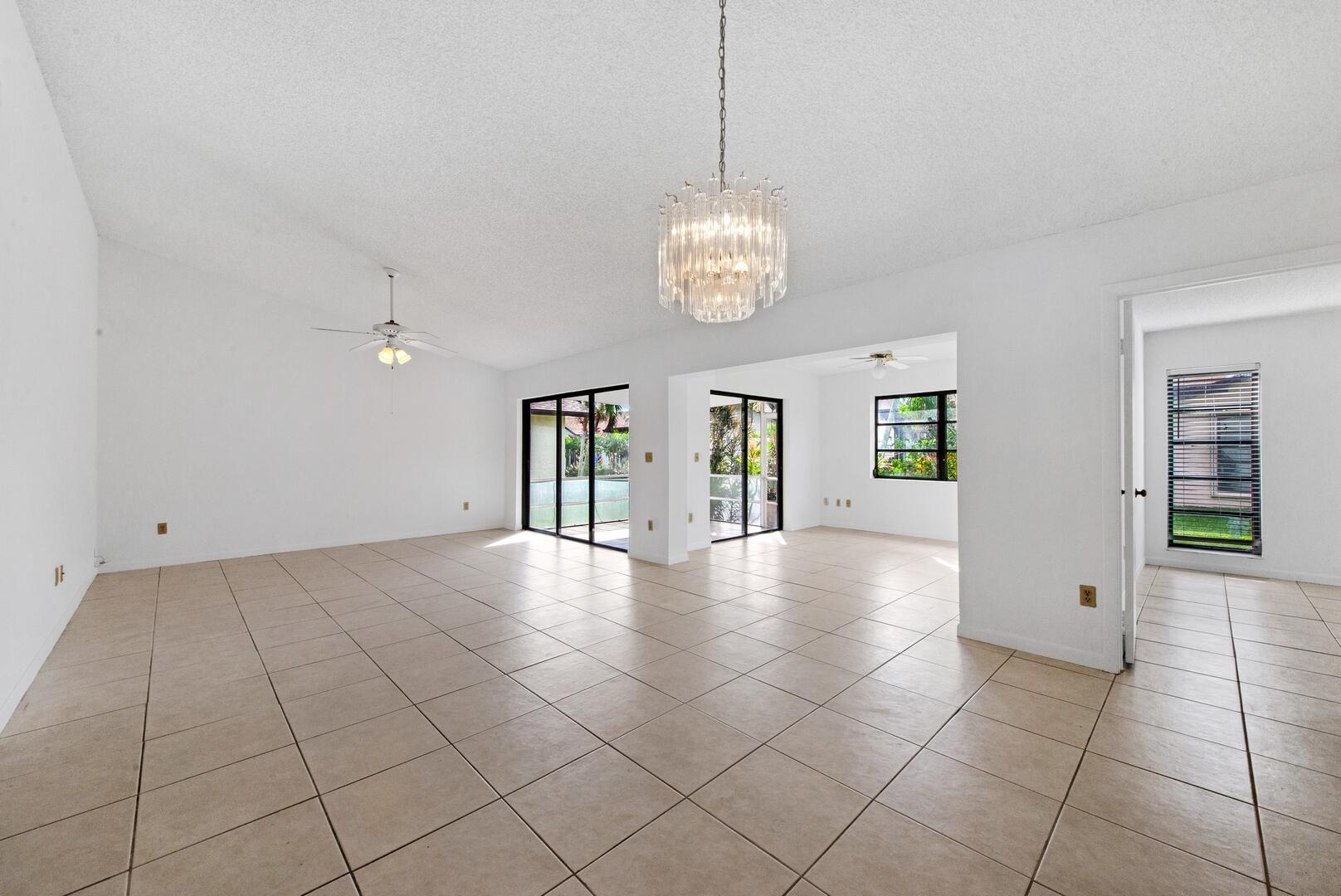 6306 White Sabal Palm Lane, Greenacres