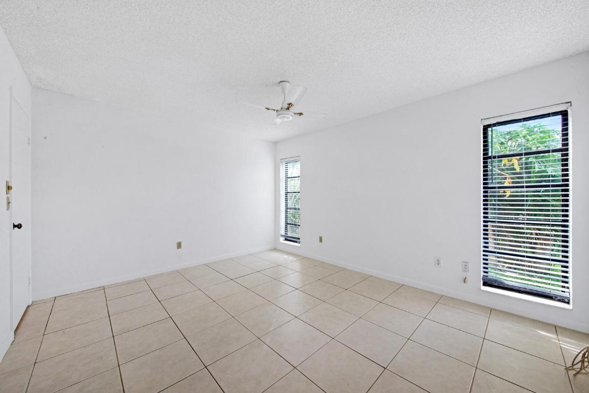 6306 White Sabal Palm Lane, Greenacres