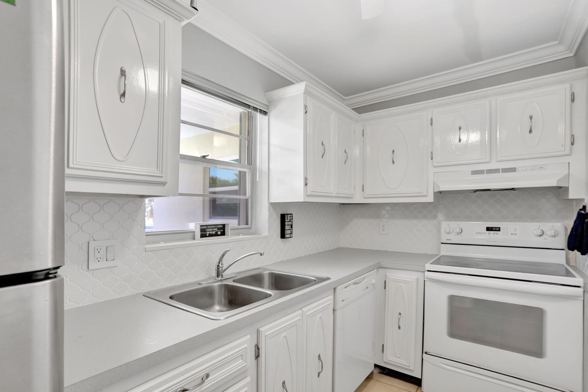 3216 SE 8th Street 202