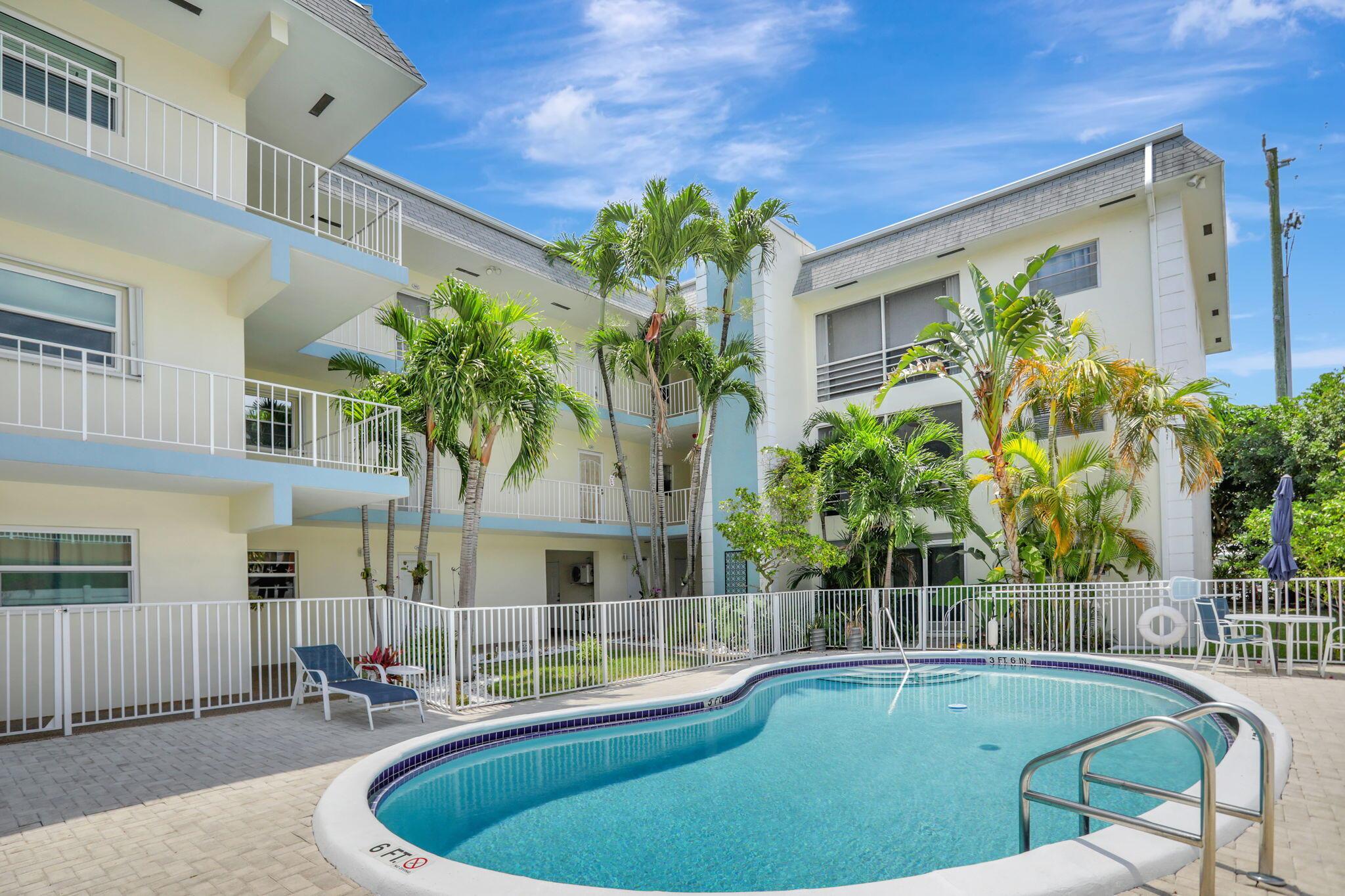 3216 SE 8th Street 202