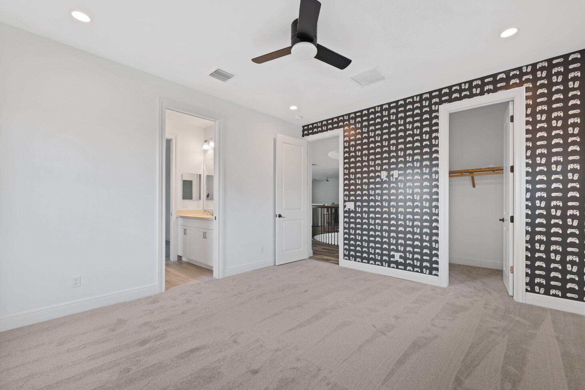2585 NW 69th Street