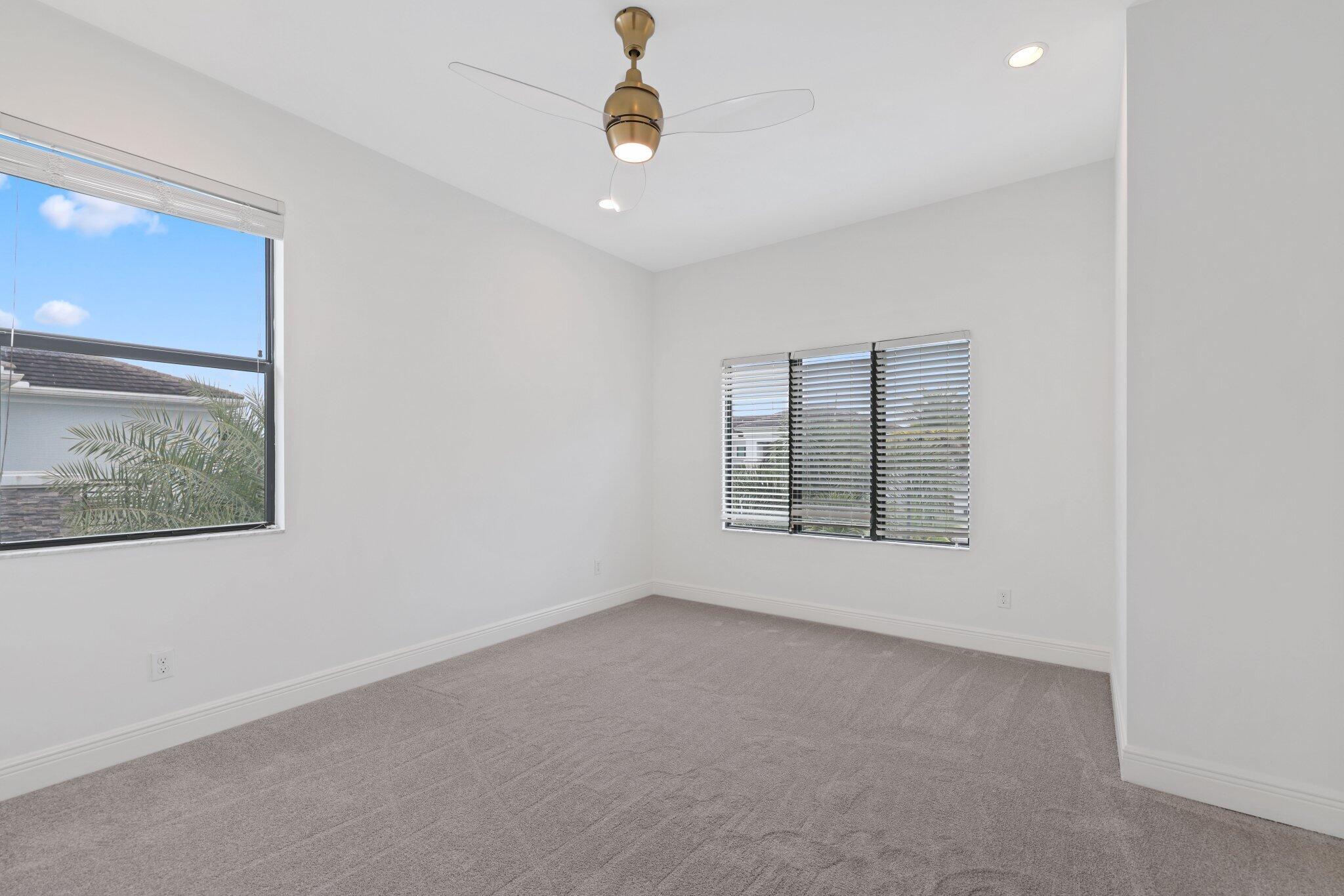 2585 NW 69th Street