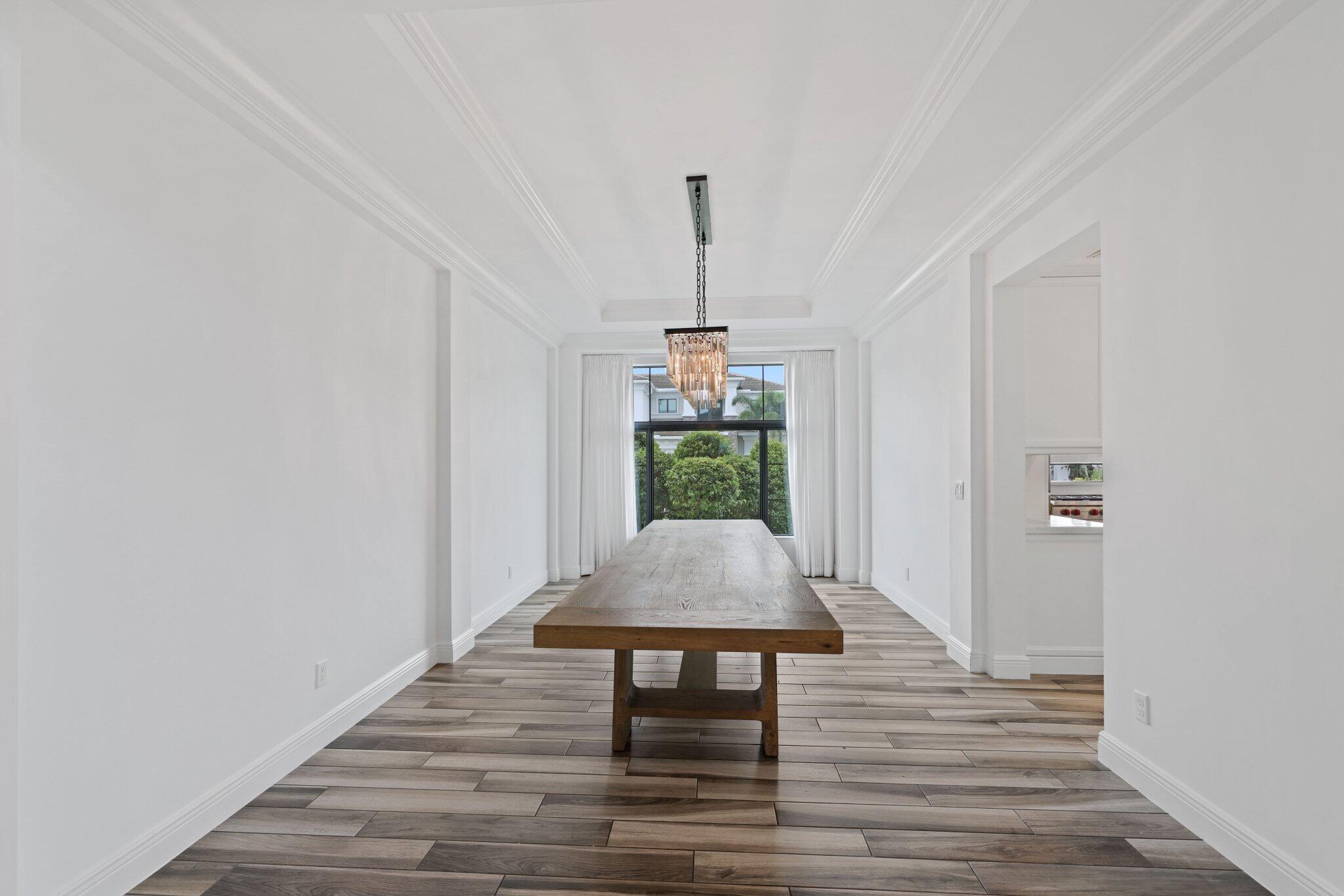 2585 NW 69th Street