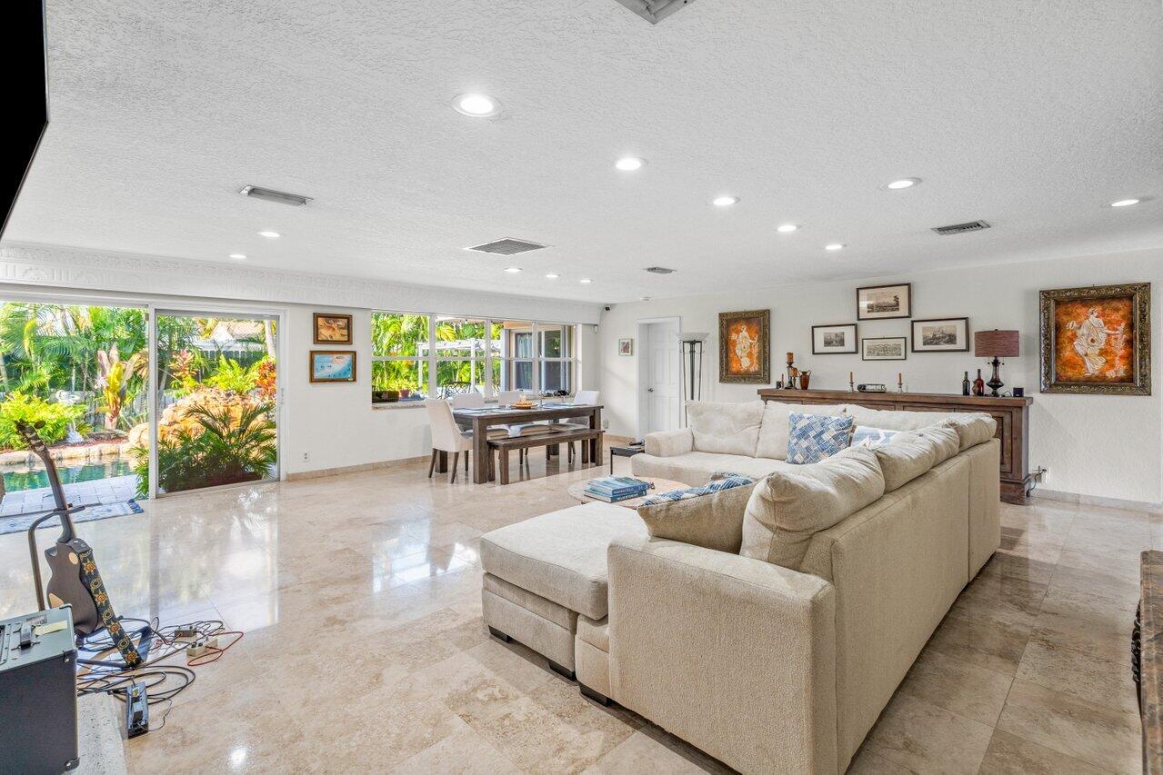 451 NE 25th Terrace, Boca Raton