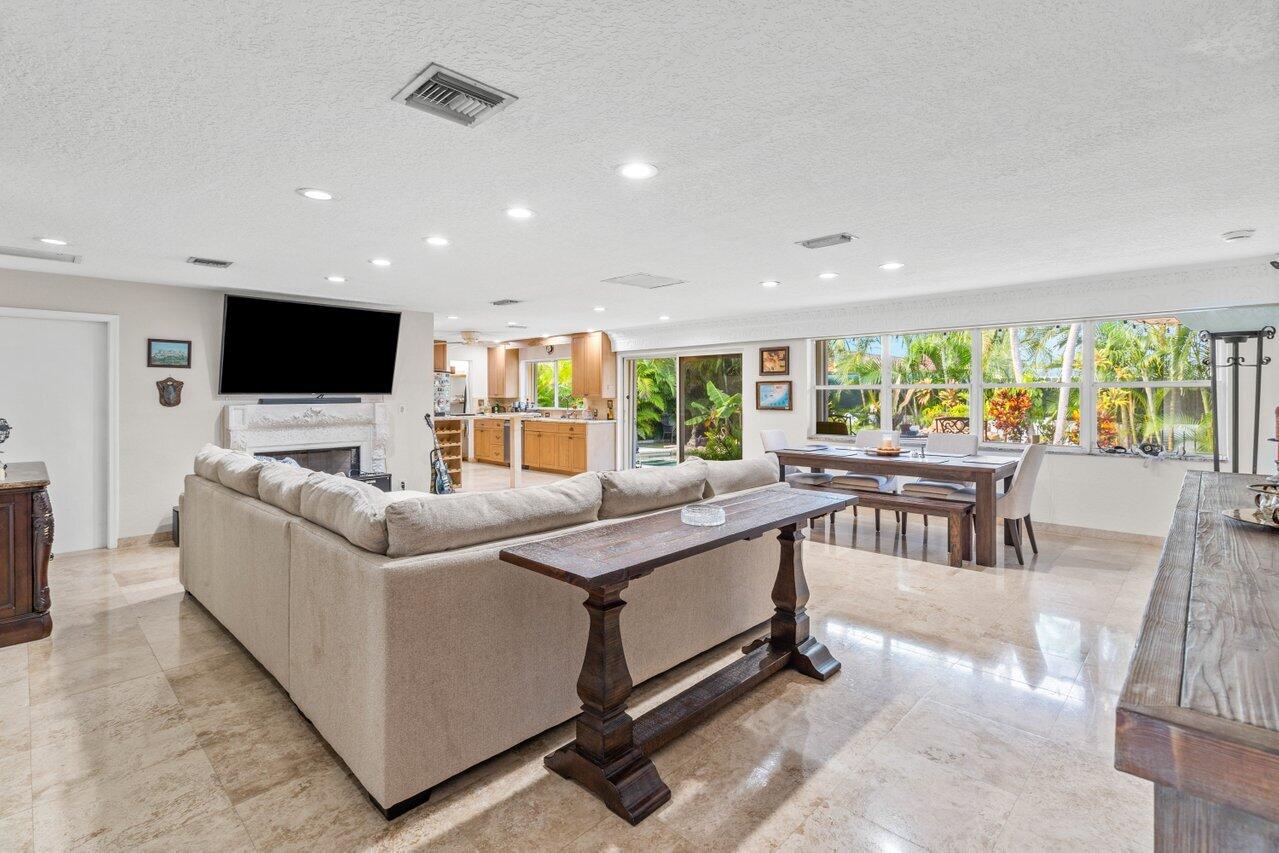 451 NE 25th Terrace, Boca Raton