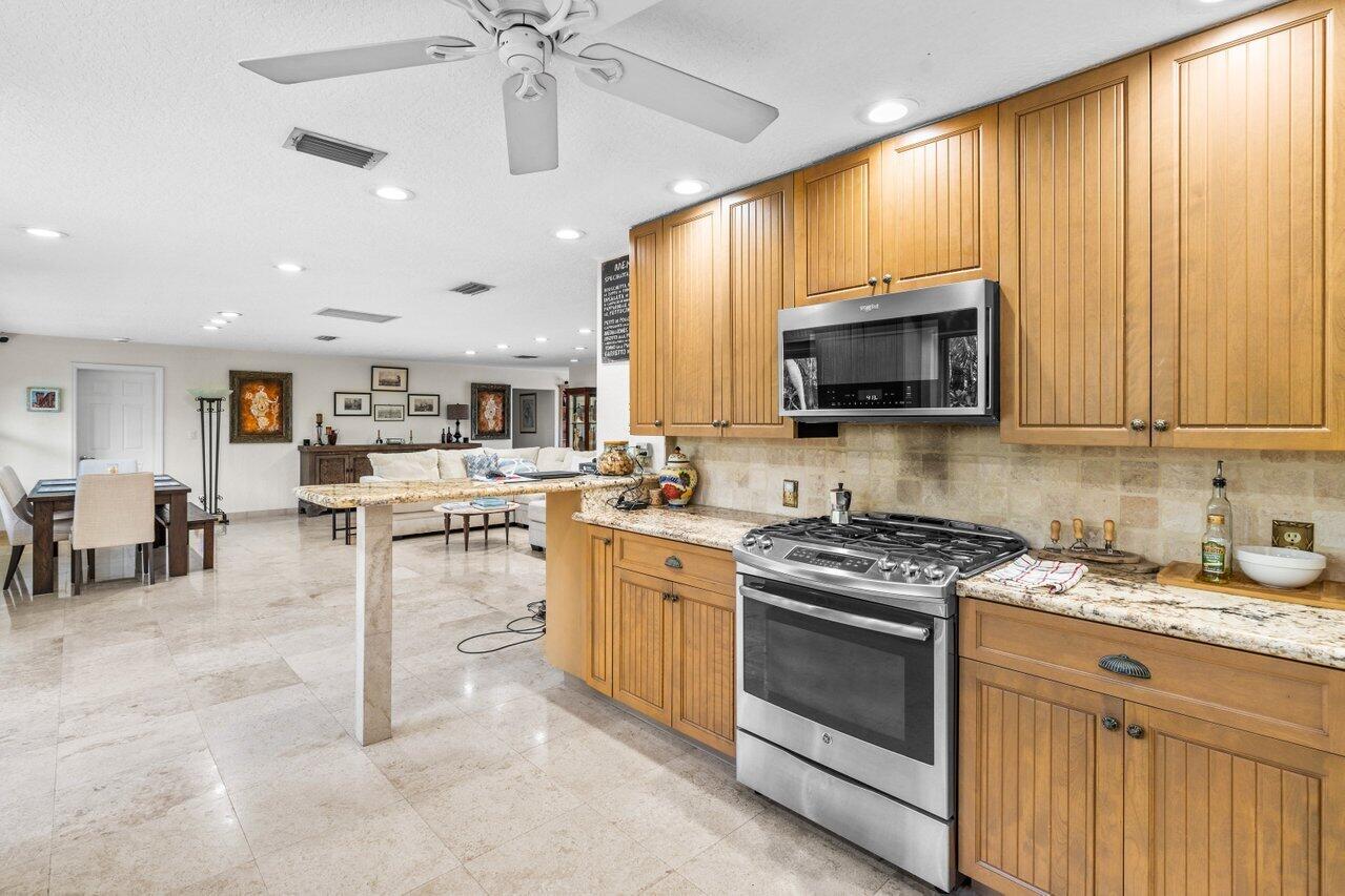 451 NE 25th Terrace, Boca Raton
