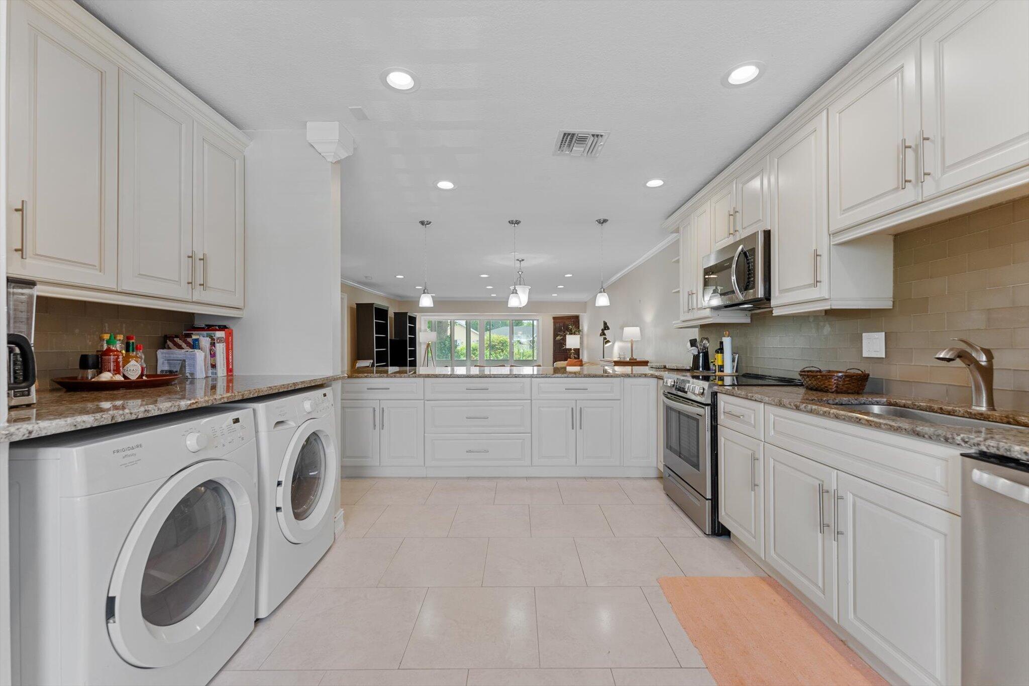 1860 NW 13th Street 103