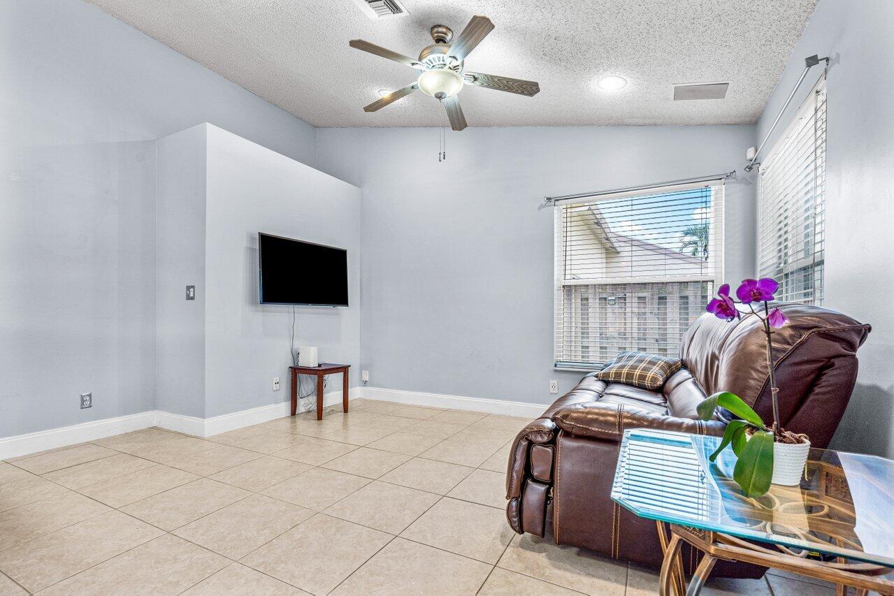 9008 Paragon Way, Boynton Beach