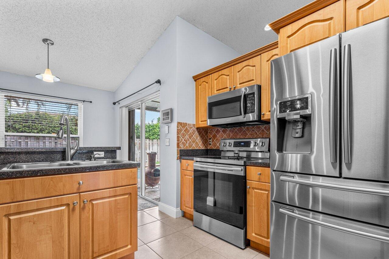 9008 Paragon Way, Boynton Beach