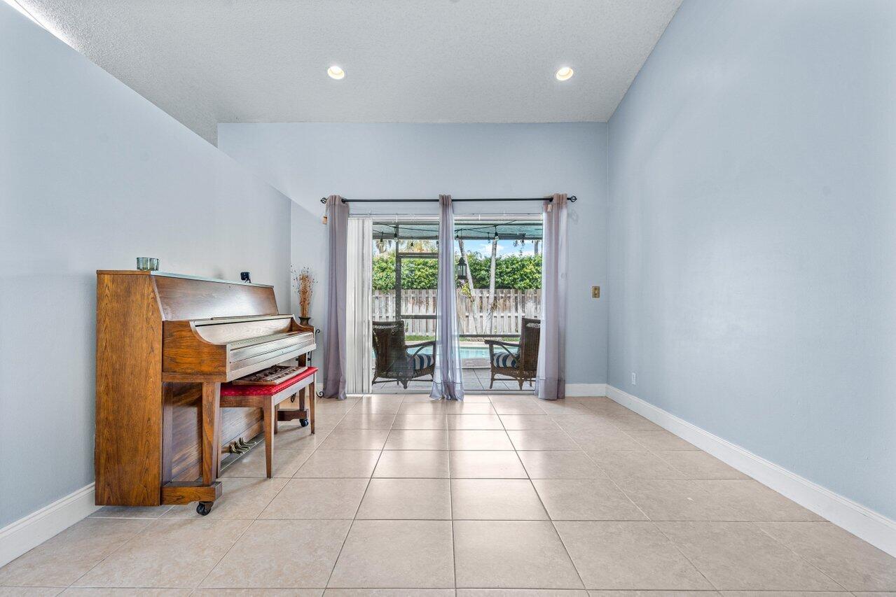 9008 Paragon Way, Boynton Beach