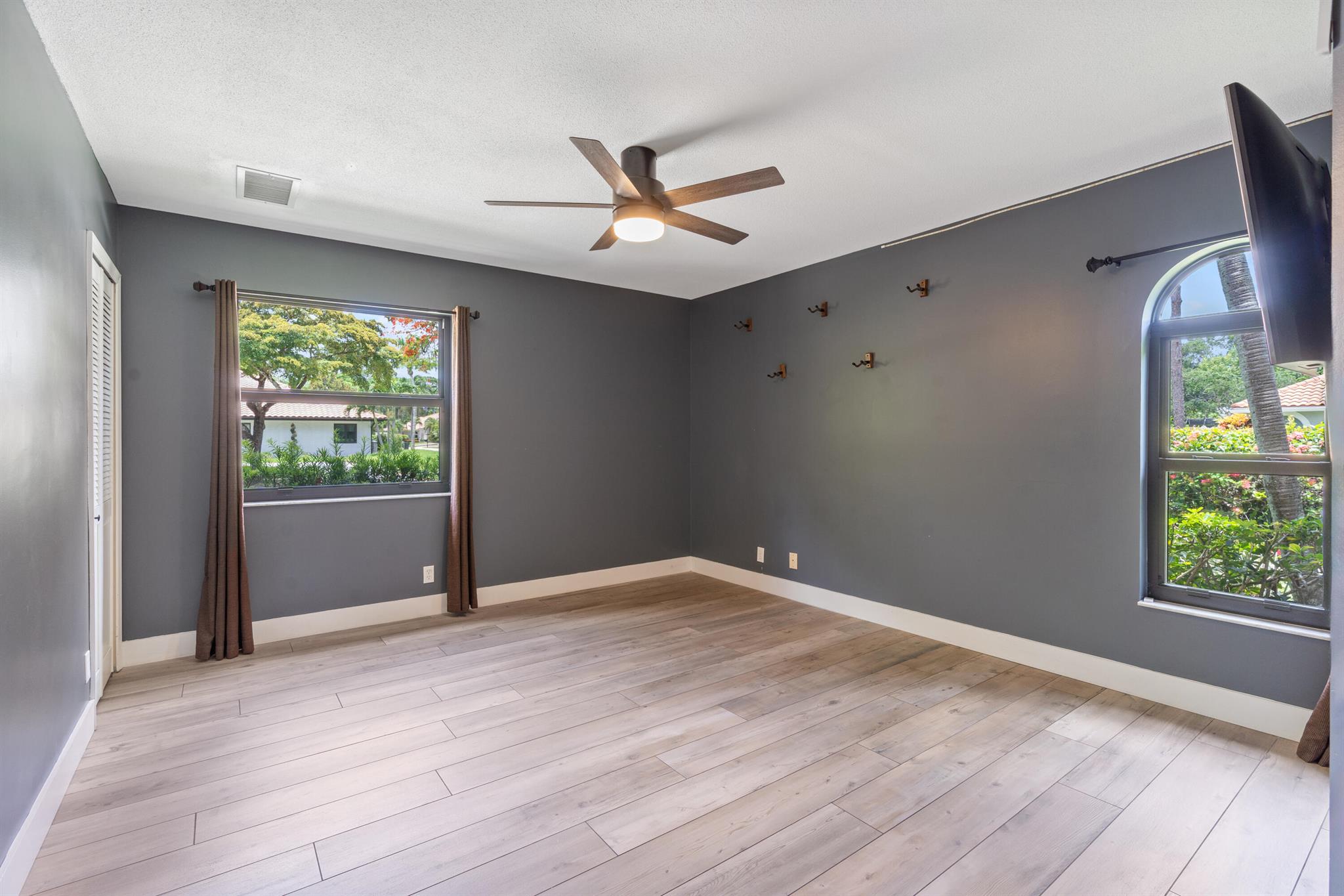 2940 NW 28th Terrace