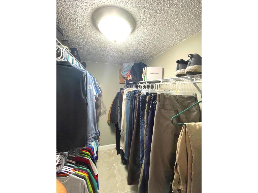 2805 SW 22nd Avenue 2070