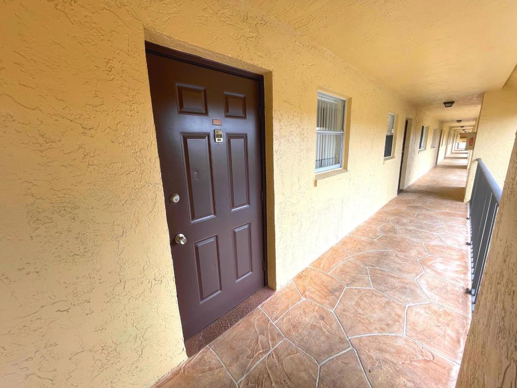 2805 SW 22nd Avenue 2070