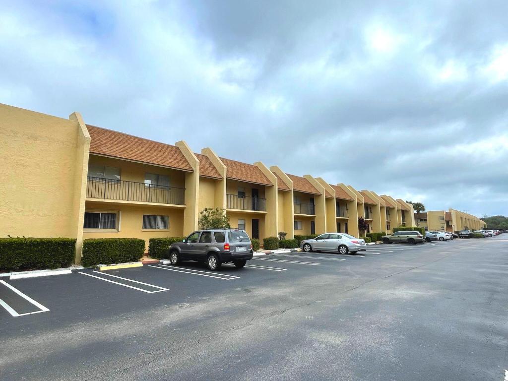 2805 SW 22nd Avenue 2070