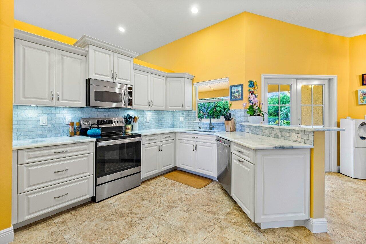 20380 Hacienda Court, Boca Raton