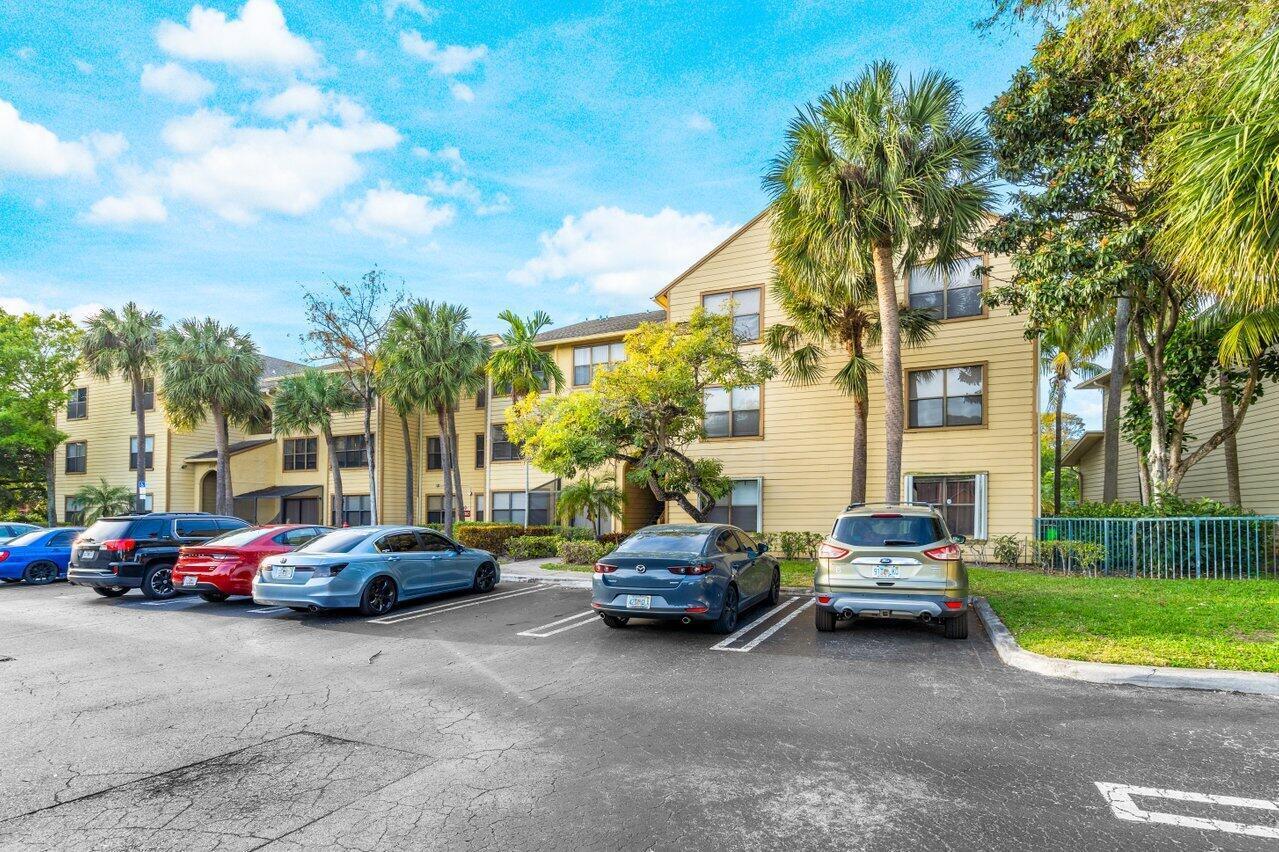 2305 N Congress Avenue 18
