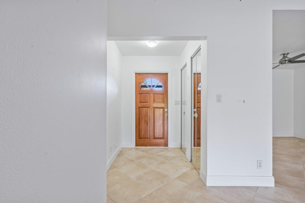 10621 Greenbriar Court