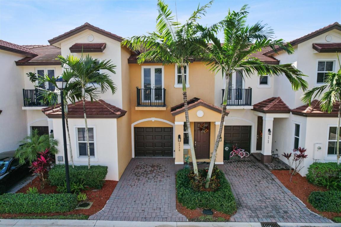 6970 Long Pine Circle, Coconut Creek
