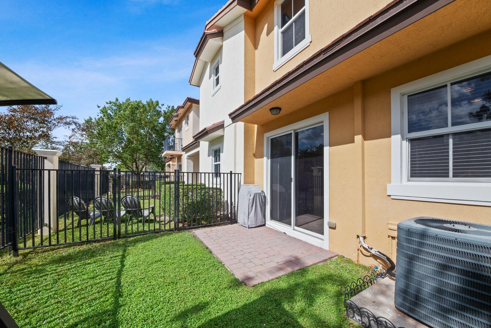 6970 Long Pine Circle, Coconut Creek