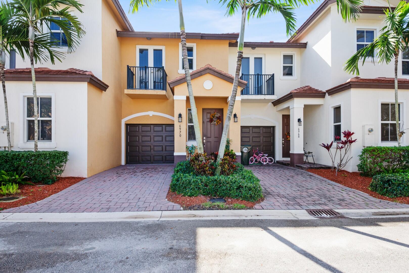 6970 Long Pine Circle, Coconut Creek