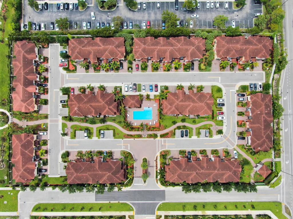 6970 Long Pine Circle, Coconut Creek